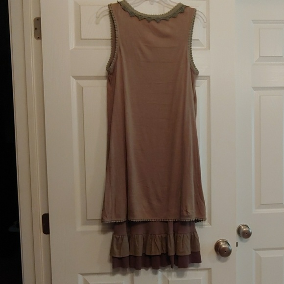 Dress - Picture 2 of 2